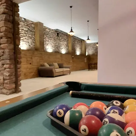 Red Stone * Kovagoors